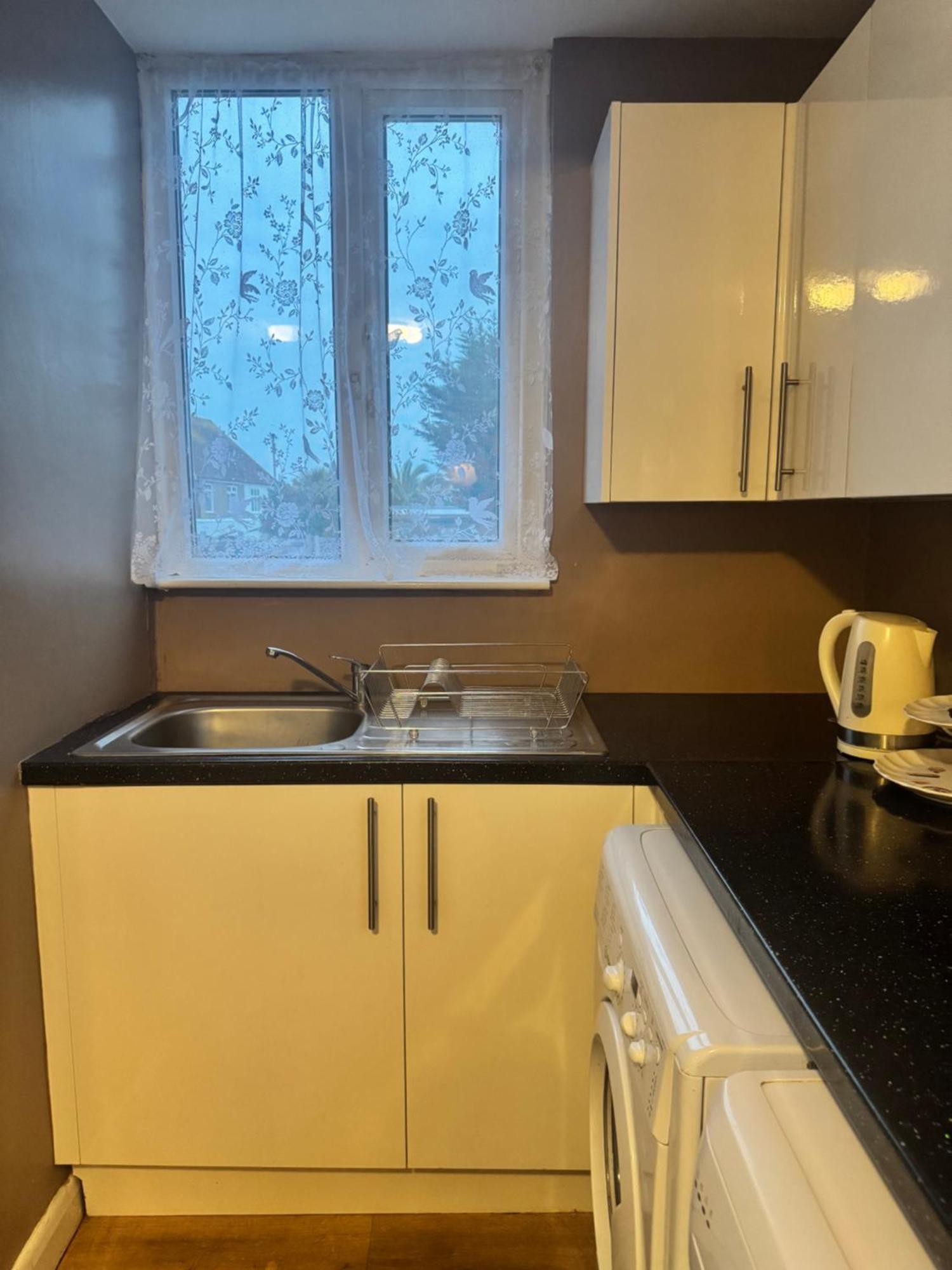 Jxb Homes - Lovely And Spacious Rooms Cliftonville Ngoại thất bức ảnh